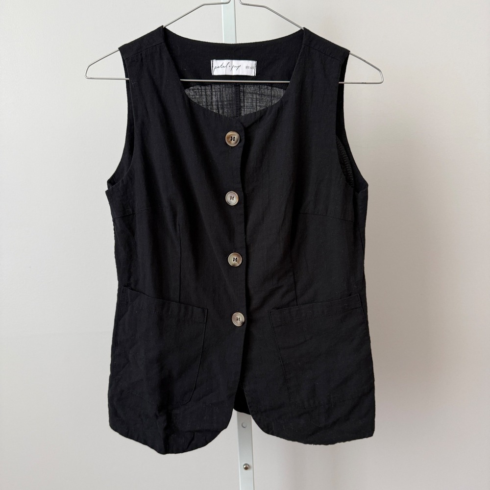 Petal and Pup sz 4 Black Cotton Button Front Vest‎ Top Pocketed NWOT Preppy